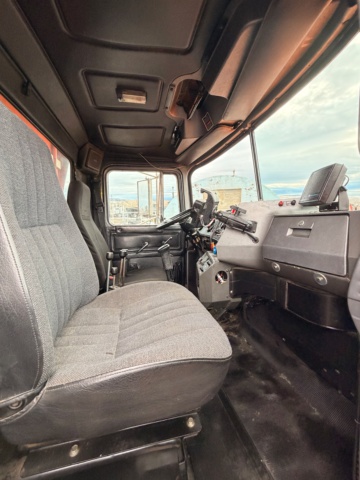 1999 Mack RD688s T:A PLOW DUMP Vin 168616