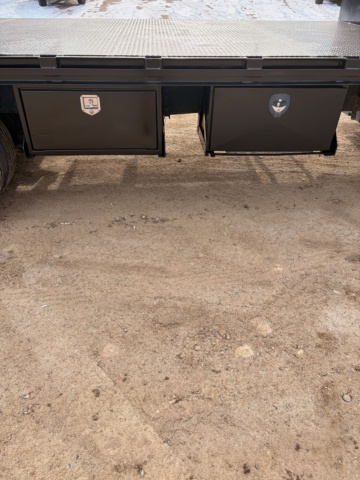 2015 Freightline Flatbed M2 106 Vin 496415