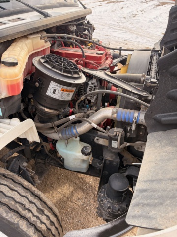 2015 Freightline Flatbed M2 106 Vin 496418